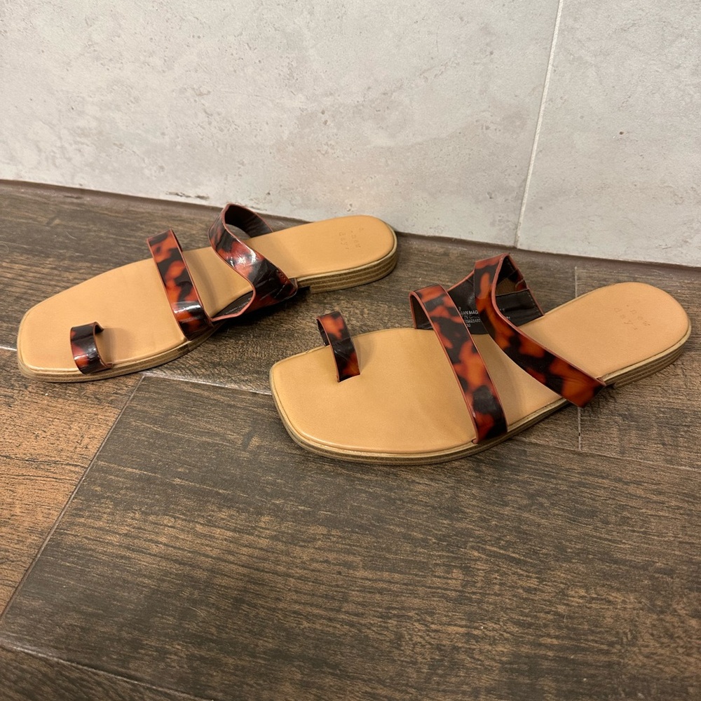 Sandals - Picture 2 of 2
